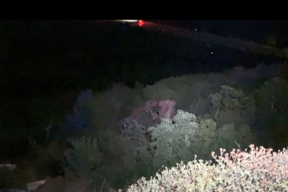 Bursa’da kamyon şarampole yuvarlandı, sürücü araçtan fırladı