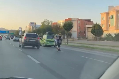 Bursa'da  trafikte motosikletiyle akrobasi yaptı