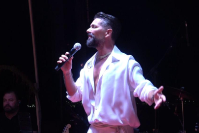 20 yıl sonra ilk sahneye çıktığı mekana geri döndü