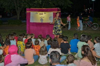 Karagöz Bursalıların gönlüne perde kurdu