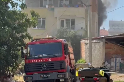Bursa'da yangında mahsur kalan yaşlı kadın kurtarıldı