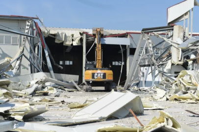 Nilüfer'de kaçak yapı denetimi: 2.700 metrekarelik yapı yıkıldı