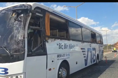 Orhangazi’de otobüs TIR'a çarptı: Yaralılar hastaneye kaldırıldı