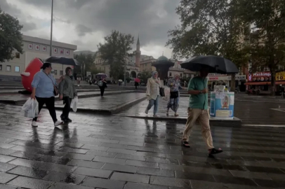 Bursa'da yaz yağmuru sürprizi: Vatandaşlar hazırlıksız yakalandı