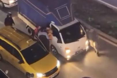 Bursa'da iki sürücü kavgaya tutuştu, trafik kitlendi