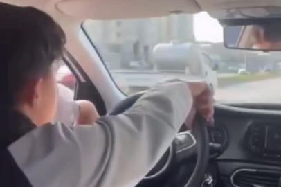 Bursa'da trafikte tehlikeli 'makas': Direksiyon tutuşu pes dedirtti