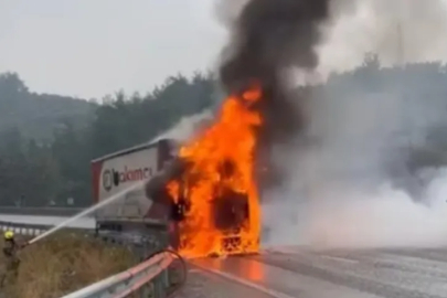 Bursa-Yalova yolunda TIR yangını: araç kullanılamaz hale geldi