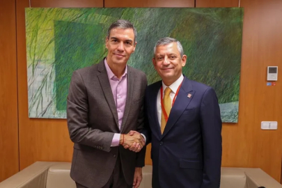 Özel'den İspanya Başbakanı Sanchez’e ziyaret