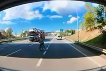 Bursa'da bu sefer de tersten bisiklet geldi