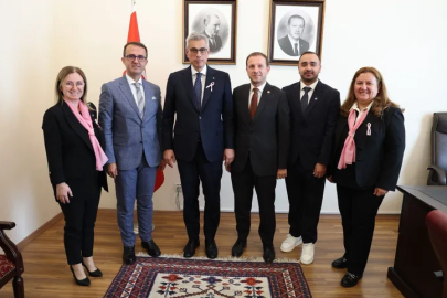 Bursa Kanser Derneği’nden Bakan Memişoğlu’na ziyaret