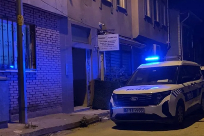 İnegöl'de genç evde ölü bulundu, arkadaşları kayıplara karıştı