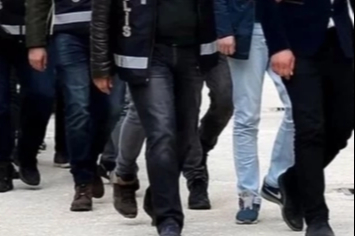 Bursa dahil 32 ilde FETÖ operasyonu: 62 şüpheli yakalandı