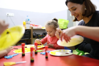 Minikler ve anneleri, Gemlik’te keyifli gelişim atölyesinde buluştu