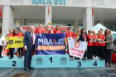 Bursa'da dereceye girenler ödüllendirildi