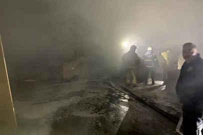 Bursa'da mobilya imalathanesinde korkutan yangın