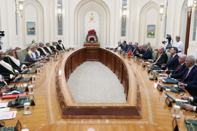 Erdoğan, Umman'da heyetlerarası toplantıya başkanlık etti