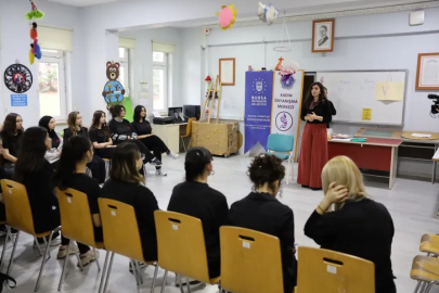 Bursa’da lise öğrencilerine kadına yönelik şiddet farkındalığı eğitimi