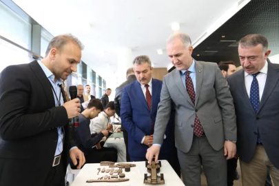 İnegöllü öğrenciler bilim şenliğinde buluştu