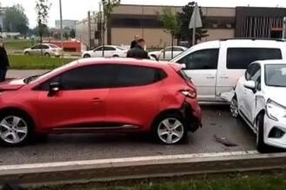 Bursa’da zincirleme kaza: 3 yaralı