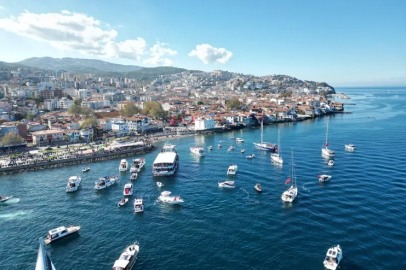 Mudanya'da Cumhuriyet coşkusu denize taştı