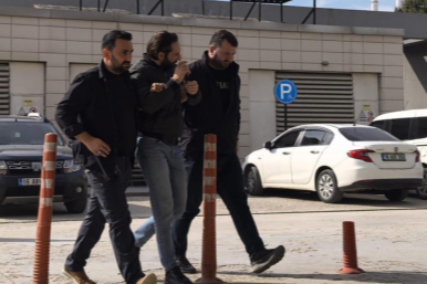 Bursa'da 21 yıl hapis cezalı şüpheli barakada yakalandı