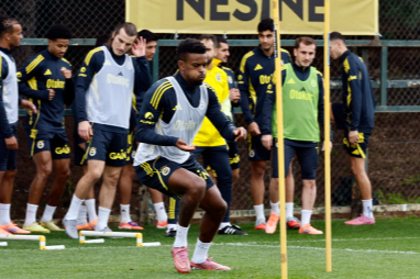Fenerbahçe, Beşiktaş derbisi hazırlıklarına devam etti