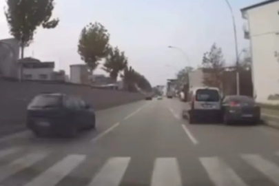 Bursa'da kazalar araç kamerasına yansıdı