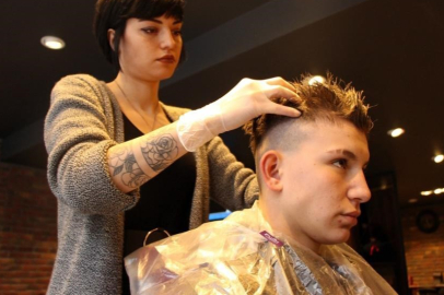 Kış ayları öncesi saç dökülmesine karşı uyarı: "Saçın da neme ihtiyacı var"