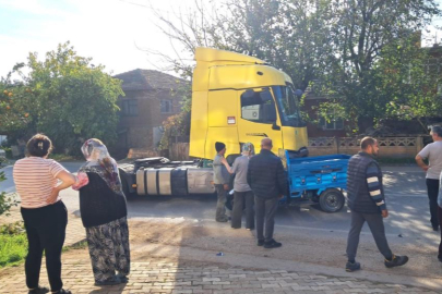 İznik’te elektrikli bisiklet ile tır çarpıştı: 1 yaralı