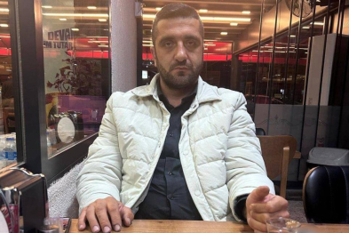 Bursa'da camdan düşen genç hayatını kaybetti