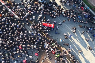 Bursalı şehit binbaşıyı binlerce kişi uğurladı