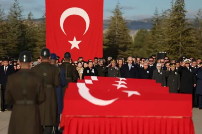 Şehit olan 20 asker için tören düzenlendi