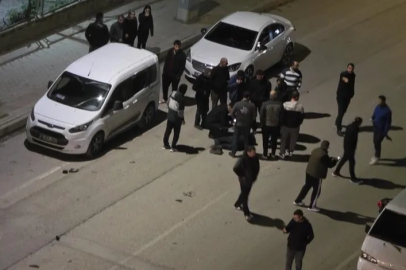 Bursa’da dehşet anları: Motosikletli 3 araca çarpıp savruldu!