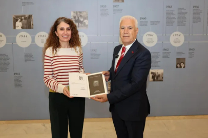 'Gözlerimin Önündesin' sanatseverleri ağırlıyor