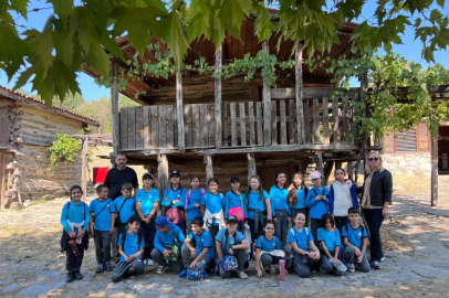 Öğrenciler, Arkeopark'ta arkeolojiyi tanıyor