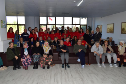 Bursa'da huzurevi sakinlerine moral konseri