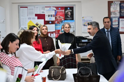 Başkan Yılmaz: "Öğretmenler, bizim kahramanlarımızdır"