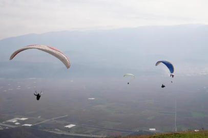 Bursa'da yanan ormanlara, gökyüzünden umut serpildi
