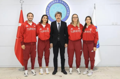 Rektör Yılmaz'dan başarılı sporculara özel tebrik