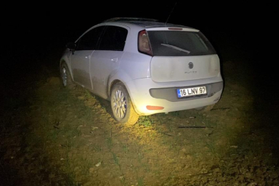 Bursa'da dur ihtarına uymadı, çamura saplanınca yaya olarak kaçtı