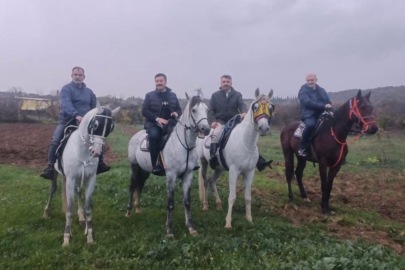 Bursa'da başkanlar ata binerek stres attı