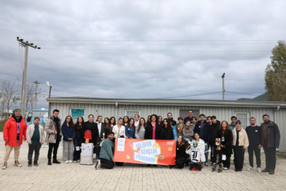 Gençler iklim krizini doğada ele aldı