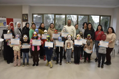 Karacabey Belediyesi'nden anne-çocuk maske boyama atölyesi