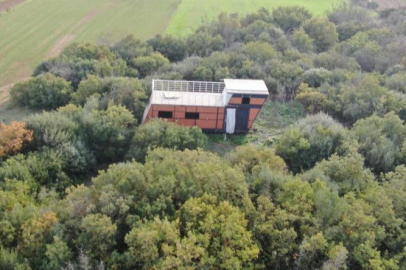 Bursa'da   şaka değil gerçek..Evi içindeki eşyalarla çaldılar