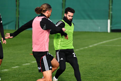 Beşiktaş'ta Rafa Silva, takımla birlikte çalıştı