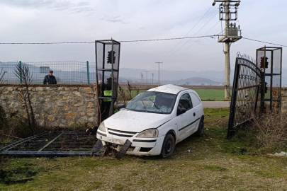 Bursa'da otomobilde bayılan sürücü donmak üzereyken bulundu