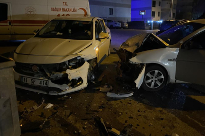 Bursa'da hız ihlali feci kazaya yol açtı: 2'si ağır 4 yaralı