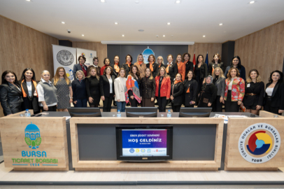 Bursa'da siber şiddete karşı kadın dayanışması