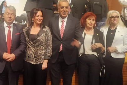 Zeki Müren, 94. doğum gününde Bursa’da anıldı