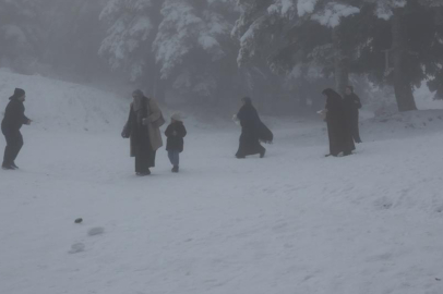 Uludağ'da göz gözü görmüyor